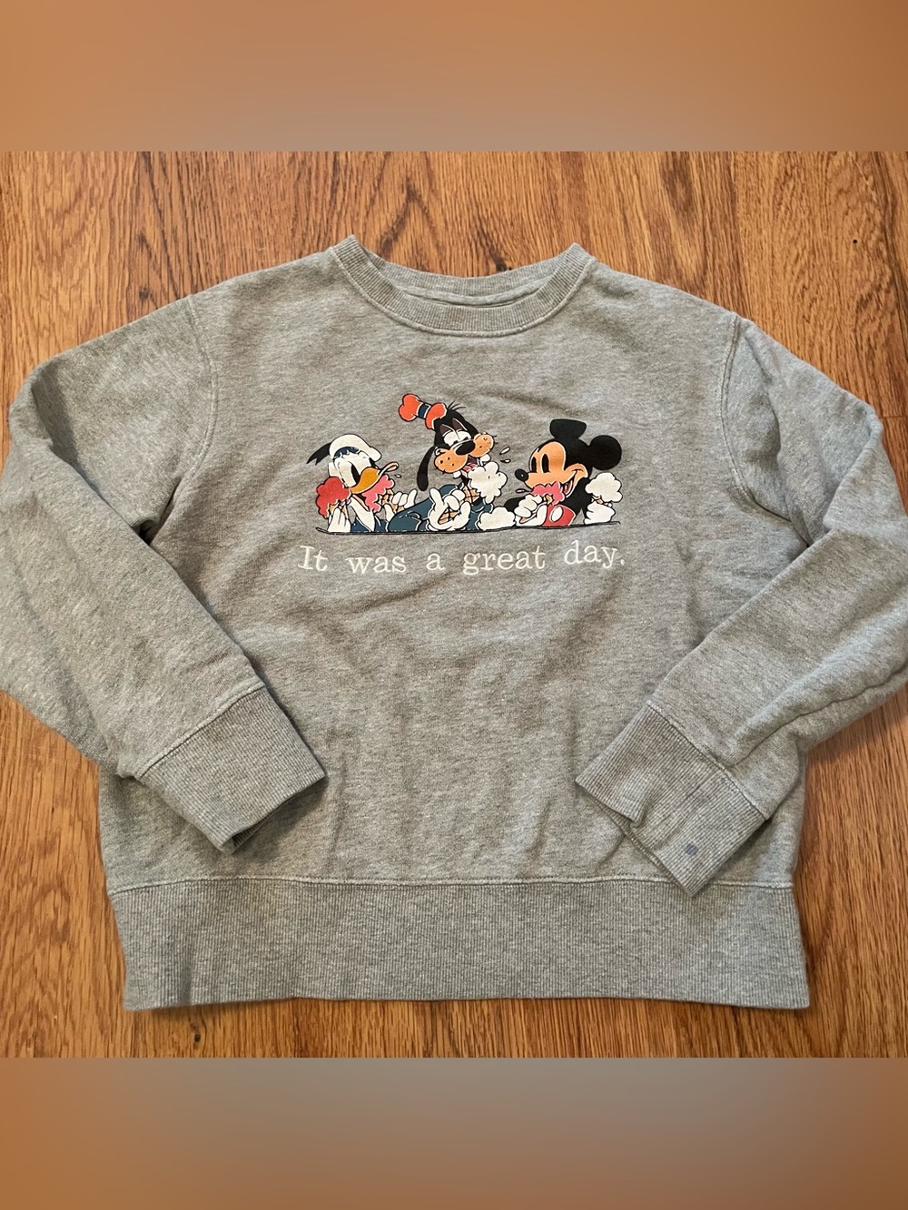 Uniqlo Grey Disney Crewneck Sweatshirt with Mickey, Donald & Goofy Ice Cream